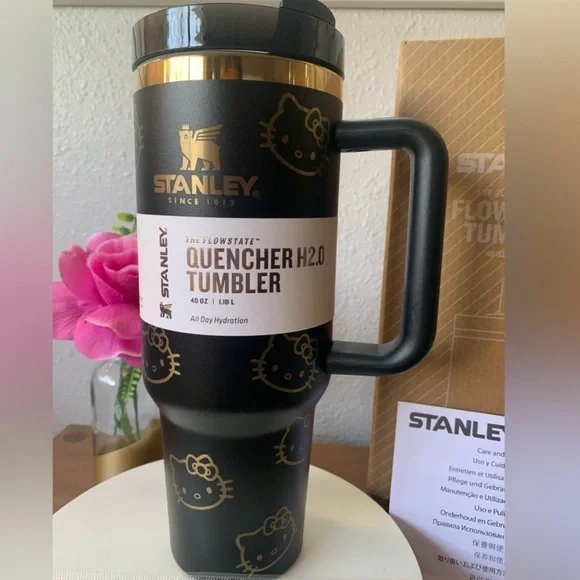 Hello Kitty Stanley Tumbler 40oz black foil print straw cap cold cup flowstate - Picture 1 of 6